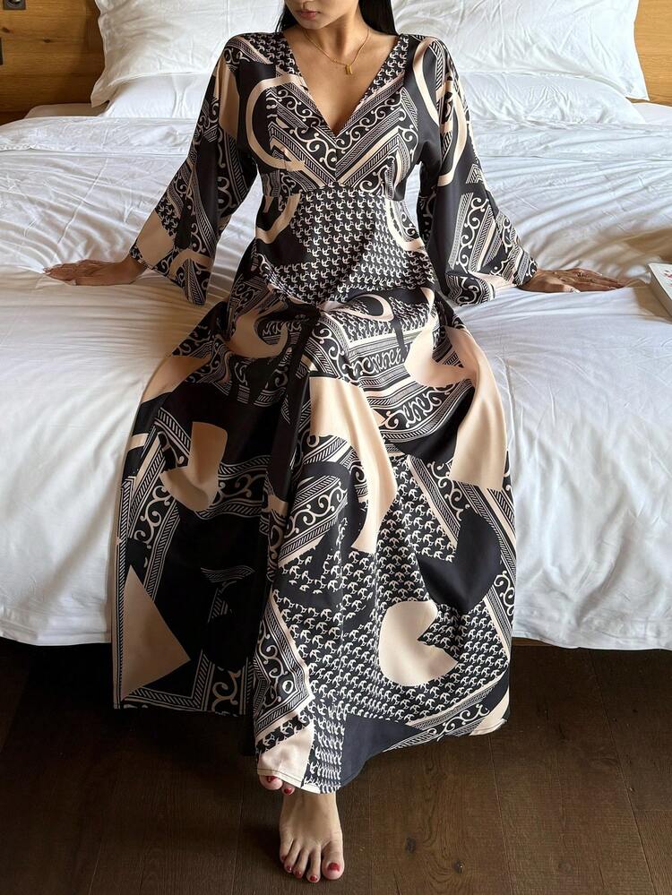 Retro Print Deep V-Neck Cinched Waist Long Nightgown For Women, Vacation