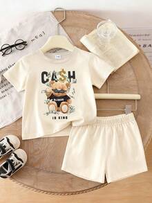 SHEIN Playful Pals 男婴两件套服装，可爱小熊印花短袖T恤搭配简约短裤，适合夏季外出穿着