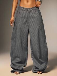 Denimoi Slant Pocket Baggy Fit Stripe Pattern Boyfriend Jeans Baggy Jeans Fashionable Streetwear - Black and White - View 1