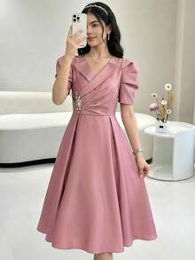 SHEIN 少女缎面羊腿袖A字型派对鸡尾酒裙 - 粉色 - 查看 1