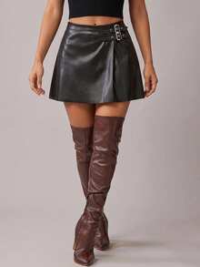 Radiana Gonna di moda in pelle PU con design a fibbia in vita, colore unito - nero - Visualizzare 5