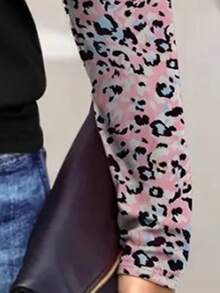 EMERY ROSE Áo thun tay dài cổ tròn tay raglan họa tiết trái tim họa tiết da báo cho nữ, màu tương phản, thích hợp cho mùa xuân/thu, ngày lễ tình nhân - Nhiều màu - Xem 3