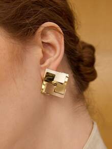 MOTF PREMIUM FASHIONABLE METAL GEOMETRIC STUD EARRINGS, DELICATE PERSONALIZED COMMUTING JEWELRY - Gold - View 5