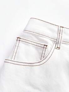 SHEIN MOD 大码女式露背系带纽扣上衣和短裤休闲牛仔套装，适合日常、约会、派对等场合。 - 白色 - 查看 3