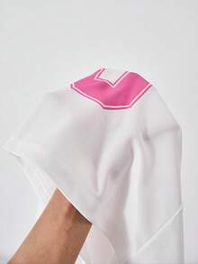 SHEIN ChillGRL 少女休闲字母条纹V领露肩宽松T恤和数字图案T恤搭配时尚实用直筒口袋裤两件套，春夏秋三季皆宜。 - 淺粉色 - 查看 8