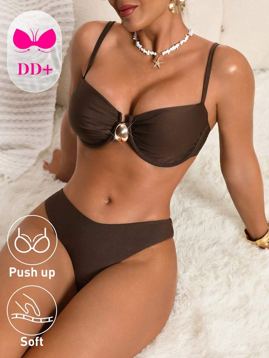 Voyashape Bộ bikini hai mảnh màu trơn DD+ dành cho nữ, trang trí kim loại, thích hợp cho mùa xuân/hè. - màu nâu - Xem 1