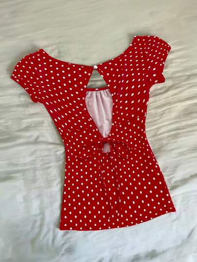 Pariaura 复古红色波点露背上衣：短袖露背设计，打造甜美又吸睛的复古美式风格