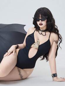 ROMWE Goth 2026新款性感纯色金属装饰镂空连体泳衣，春夏款 - 黑色 - 查看 6