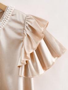 SHEIN Franclia Camiseta de manga corta con cuello de volantes y decoración de perlas, de tela brillante, elegante para mujeres, adecuada para salidas y citas de primavera/otoño - Champán - Ver 3