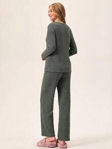 EURMUSE Love You To Sleep & Back Ribbed Pajama Set – Cozy Long Sleeve Loungewear For Sweet Dreams - Green - View 2