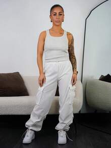 SAYEHFBABY 帶翻蓋口口袋、側邊束腰抽繩的黑色貨裝褲 - 白色 - 查看 1