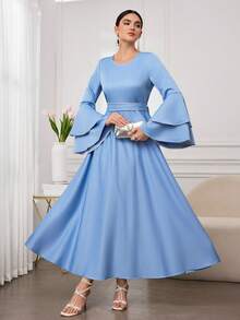 Al Najma 女士优雅奢华水钻链条装饰腰带喇叭袖阿拉伯风格连衣裙 - 藍色 - 查看 1