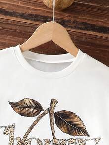 SHEIN 少女极简樱桃印花圆领短袖T恤和条纹短裤套装 - 白色 - 查看 6