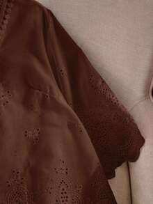 EMERY ROSE 大码女式刺绣V领宽松衬衫，夏季 - 咖啡棕 - 查看 5