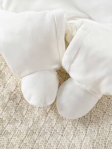 SHEIN Newborn Baby Pajamas- Sheep Graphic Round Neck Long Sleeve Footed Jumpsuit Envelope Shoulders Snap Closure Newborn Outfit Holiday Keepsake Four Seasons 2026 Must Have Gift Nursery Photo Prop - White - View 6