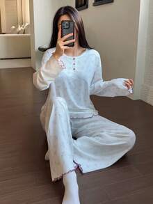 DAZY 花卉撞色滚边宽松女士睡衣套装 - 白色 - 查看 6