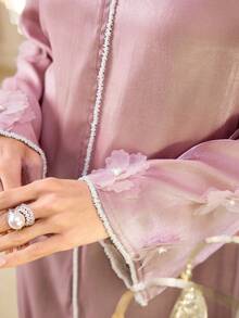 Al Najma 女士V领3D立体花卉装饰优雅阿拉伯风格连衣裙 - 藕粉色 - 查看 7