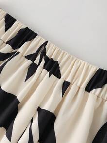 Franclia 女士休闲度假优雅外出约会装扮碎花褶皱A字裙，春夏款 - 彩色 - 查看 5