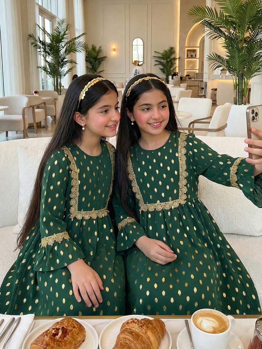 SHEIN Elegant Green Polka Dot Long Dress For Tween Girls,Autumn Wedding Guest,Metallic Gold Dots,Lace Trim,3/4 Sleeve,Middle Eastern Gatherings,Soft Fabric - Green - View 1