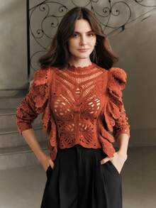 Anewsta 女士对称花卉图案短款荷叶边针织上衣 - 鏽棕色 - 查看 7