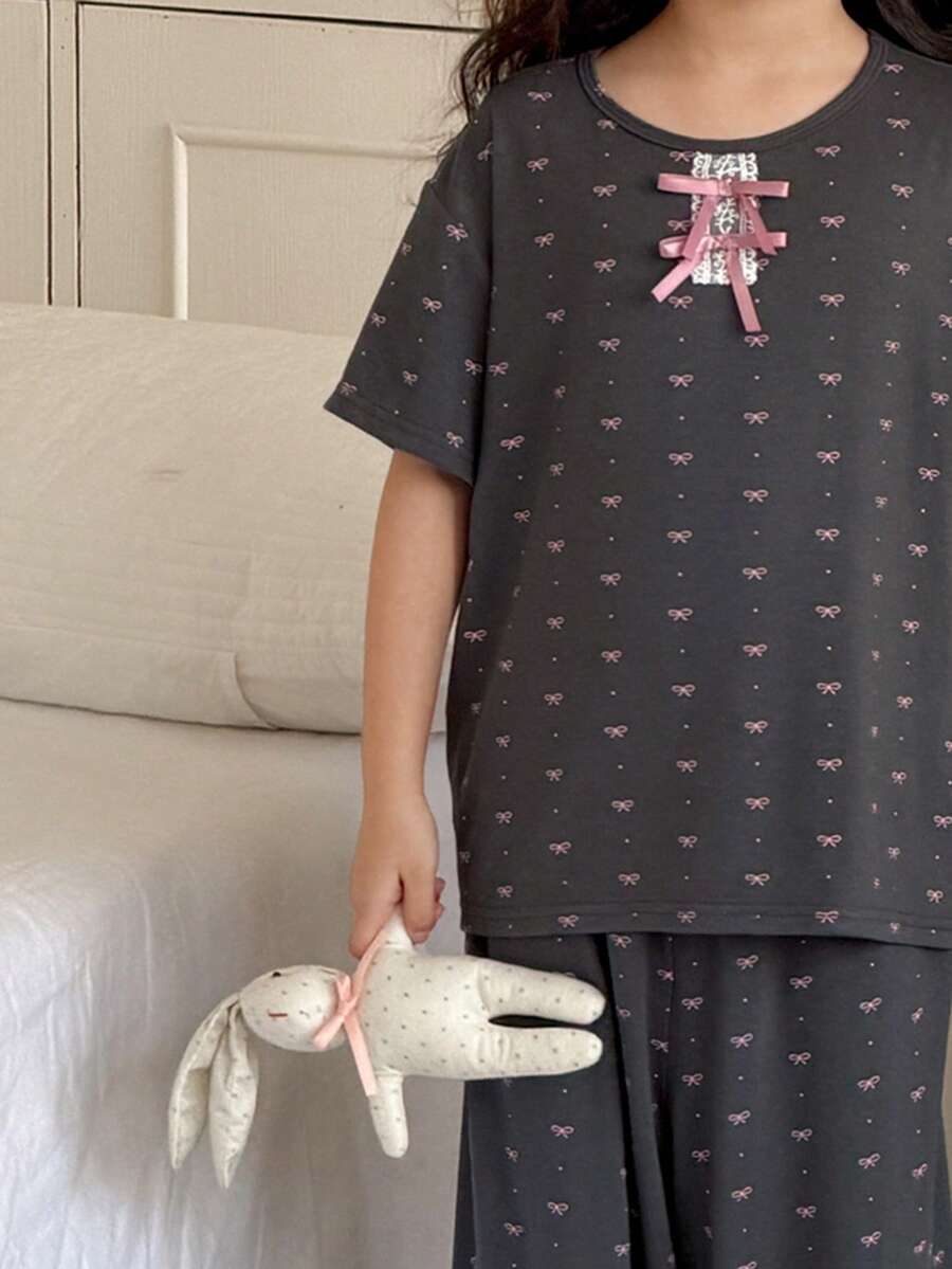 DAZY 女童蝴蝶结印花圆领短袖T恤和裤子睡衣套装 - 棕色 - 查看 1