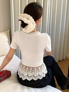 FRIFUL 女士时尚休闲蕾丝边纽扣T恤 - 白色 - 查看 6