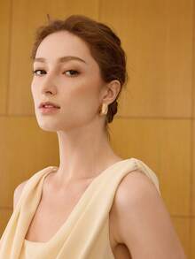 MOTF PREMIUM FASHIONABLE GEOMETRIC RESIN EARRINGS, UNIQUE DESIGN PERSONALIZED SILVER NEEDLE EARRINGS, VERSATILE EARRINGS FOR WOMEN - Gold - View 3