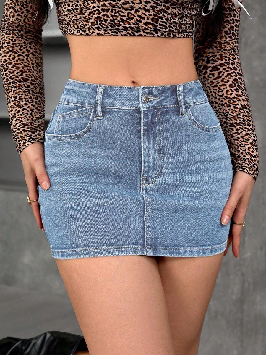 SHEIN PETITE 纯色斜插口袋休闲百搭修身牛仔迷你裙 - 淺色水洗藍 - 查看 1