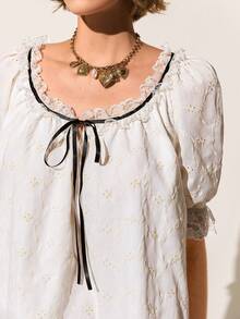 Poéselle 女士镂空刺绣前系带休闲迷你连衣裙 - 白色 - 查看 8