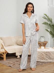 Serenescape Hand-Painted Animal Print Short Sleeve & Pants Women Pajama Set - Multicolor - View 2