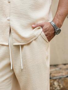 VENTUSAIL 男士休闲纯色短袖衬衫和抽绳腰短裤套装，夏季男士两件套，夏季男士休闲短裤两件套，白色沙滩装，男士短裤套装，男士衬衫套装，男士条纹纽扣衬衫短裤套装 - 杏色 - 查看 8