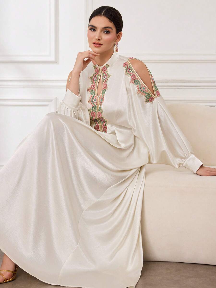 SHEIN Najma فستان أنيق فاخر بتصميم عربي تراثي مزخرف بالألوان والدانتيل - لون مشمشي - مشاهدة 1