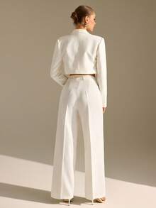 CLARA VERO Ensemble femme comprenant un blazer à manches longues avec col à revers fleuri et perles, avec ceinture, et un pantalon large, blanc - Blanc - Voir 5