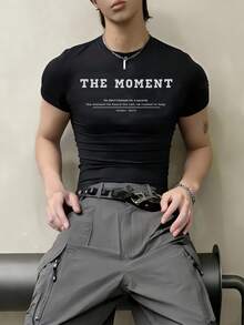 Manfinity Dauomo Áo thun nam tay ngắn ôm sát, gợi cảm, họa tiết đường phố cá tính, chất liệu co giãn cao, thích hợp cho tập luyện thể dục thể thao, phong cách Y2K. - Nhiều màu - Xem 1