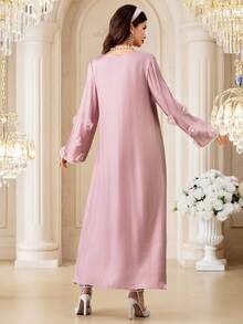 Al Najma 女士V领3D立体花卉装饰优雅阿拉伯风格连衣裙 - 藕粉色 - 查看 2