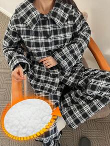 DAZY 女士加厚绗缝格子领睡衣套装，舒适冬季家居服 - 黑與白 - 查看 1