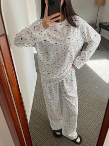 DAZY Cute Cartoon Ditsy Floral Loose Women Pajama Set With Ruffle Hem - White - View 3