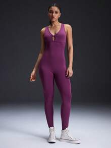 Powerista Mono de cuello redondo sin espalda, sin mangas y ajustado de unicolor - Morado - Ver 6