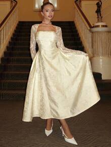 Glamine Charm 优雅蕾丝拼接3D立体压花方领长袖A字连衣裙，白色宴会礼服，白色蕾丝连衣裙，彩排晚宴礼服 - 杏色 - 查看 4