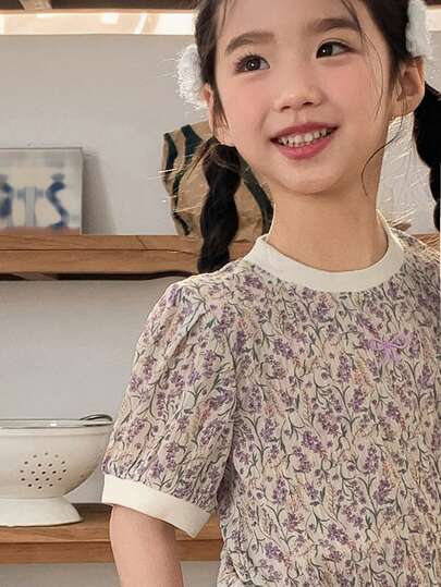 DAZY Young Girl Floral Pattern Round Neck Short Puff Sleeve Casual T-Shirt