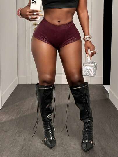 SHEIN BamGlam Pantalones cortos de piel sintética de talle bajo y ajustados al Body para mujeres - Pantalones cortos sexy, adecuados para uso casual diario en primavera y verano, perfectos para fiestas nocturnas, chicas calientes en la calle y estilo.