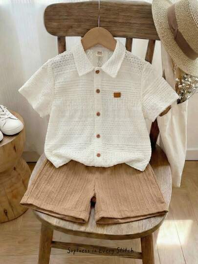 Cozy Pixies 2 st. set med kortärmad kofta och shorts i enfärgad stickad kofta med mjuk krage och resår i midjan för pojkar