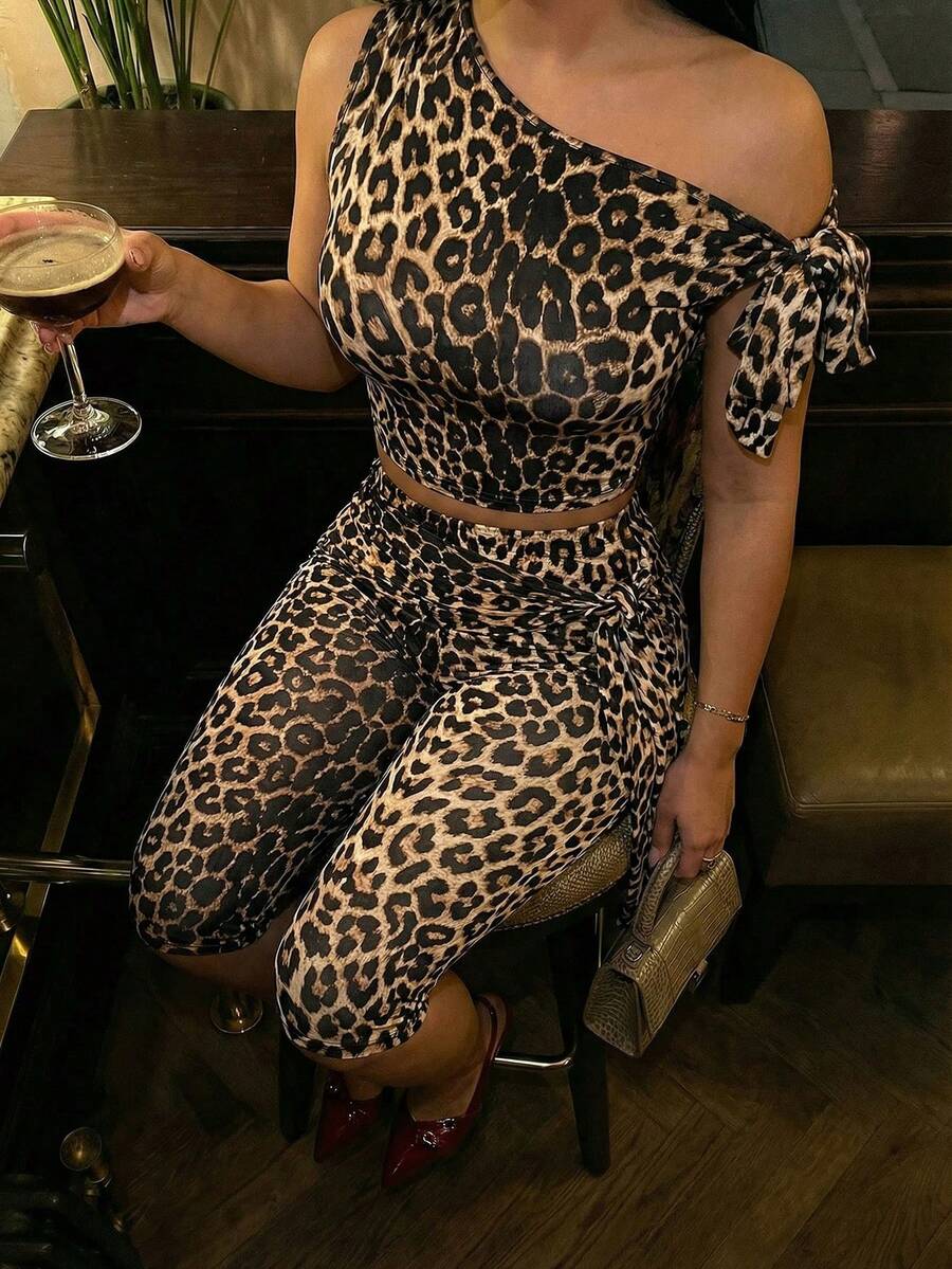 SHEIN SXY Casual Leopard Print Asymmetric Tie Front Crop Top And Skinny 7/8 Pants Set - Multicolor - View 1