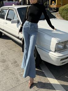 DAZY Women's Pocket Button Casual Versatile Daily Wear Flared Jeans - Medium Wash - View 7