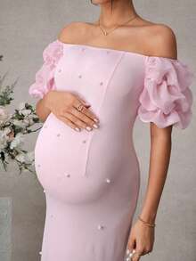 Momance 孕妇露肩紧身连衣裙，3D短袖，正面饰有泡泡珠，后背开衩。 - 淺粉色 - 查看 3