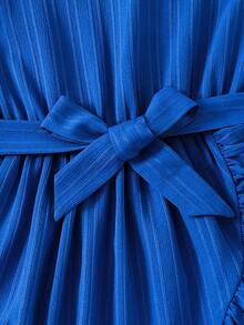 SHEIN Vestido de línea A con volantes en la cintura y estampado de mariposas en color azul claro, de uso casual y diario para niñas preadolescentes - Azul - Ver 7