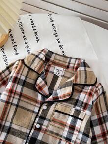 SHEIN 婴儿英伦复古格子连体衣，衬衫领舒适爬行服，柔软可爱翻领按扣前襟外套，春秋季 - 卡其色 - 查看 4