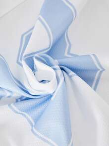 SHEIN ChillGRL 少女休闲字母条纹V领宽松T恤和数字图案T恤搭配时尚直筒工装裤两件套，春夏秋三季皆宜。 - 淺藍色 - 查看 3