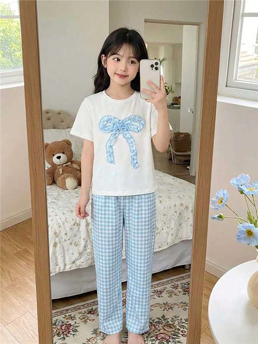 Young Girl Vintage Blue Plaid Short Sleeve Top And Pants 2-Piece Casual Pajama Set, Crew Neck With Ruffle Bow Decor, Fashionable And Versatile For Spring/Summer - Blue - View 1