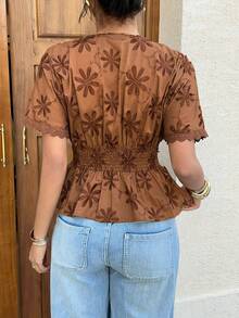 Siren Gaze 度假纯色梭织刺绣短袖V领修身女式衬衫，休闲沙滩度假上衣 - 棕色 - 查看 2